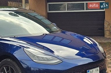 Седан Tesla Model 3 2020 в Запоріжжі