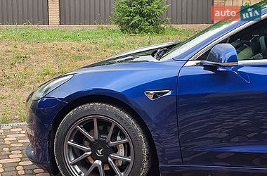 Седан Tesla Model 3 2020 в Запоріжжі