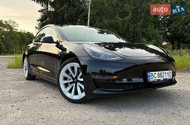Седан Tesla Model 3 2022 в Дрогобичі