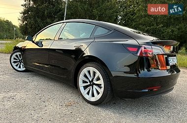 Седан Tesla Model 3 2022 в Дрогобичі