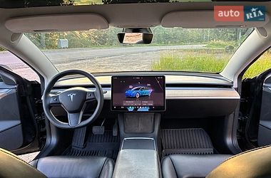 Седан Tesla Model 3 2022 в Дрогобичі