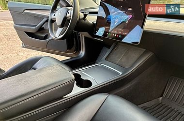 Седан Tesla Model 3 2022 в Дрогобичі