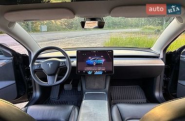 Седан Tesla Model 3 2022 в Дрогобичі