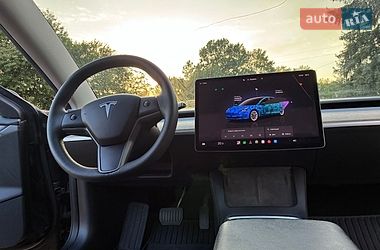 Седан Tesla Model 3 2022 в Дрогобичі