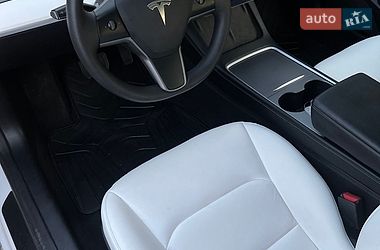 Седан Tesla Model 3 2022 в Днепре