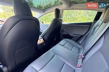 Седан Tesla Model 3 2024 в Дрогобичі