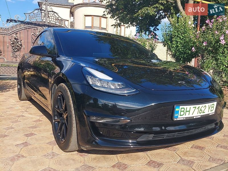 Tesla Model 3 2018