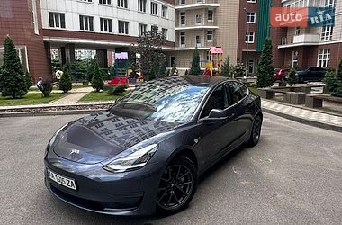 Tesla Model 3 2018