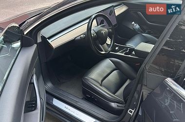 Седан Tesla Model 3 2018 в Киеве