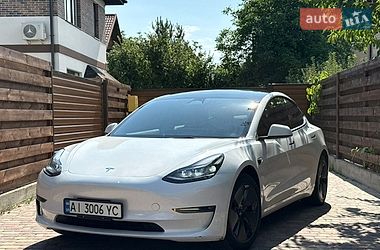 Tesla Model 3  2023