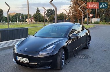 Седан Tesla Model 3 2023 в Лубнах