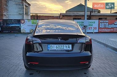 Седан Tesla Model 3 2023 в Лубнах