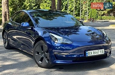 Tesla Model 3  2023