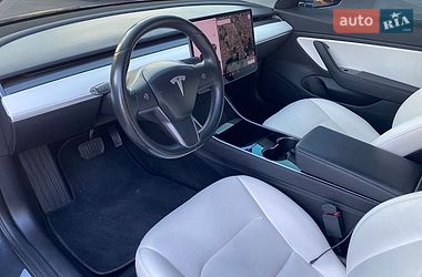 Седан Tesla Model 3 2018 в Кропивницькому