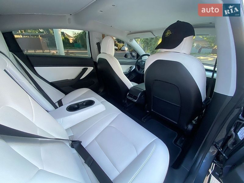 Седан Tesla Model 3 2018 в Кропивницькому