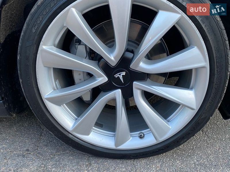 Седан Tesla Model 3 2018 в Кропивницькому