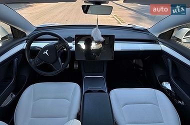 Седан Tesla Model 3 2021 в Одесі