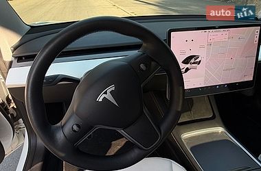 Седан Tesla Model 3 2021 в Одесі