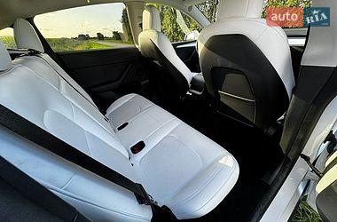 Седан Tesla Model 3 2022 в Вінниці
