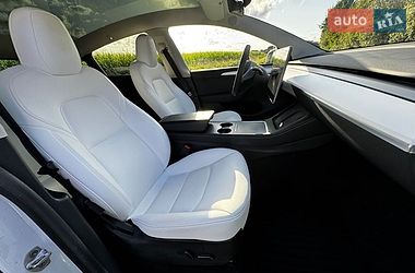 Седан Tesla Model 3 2022 в Вінниці