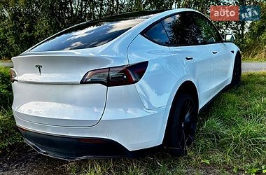 Седан Tesla Model 3 2022 в Вінниці