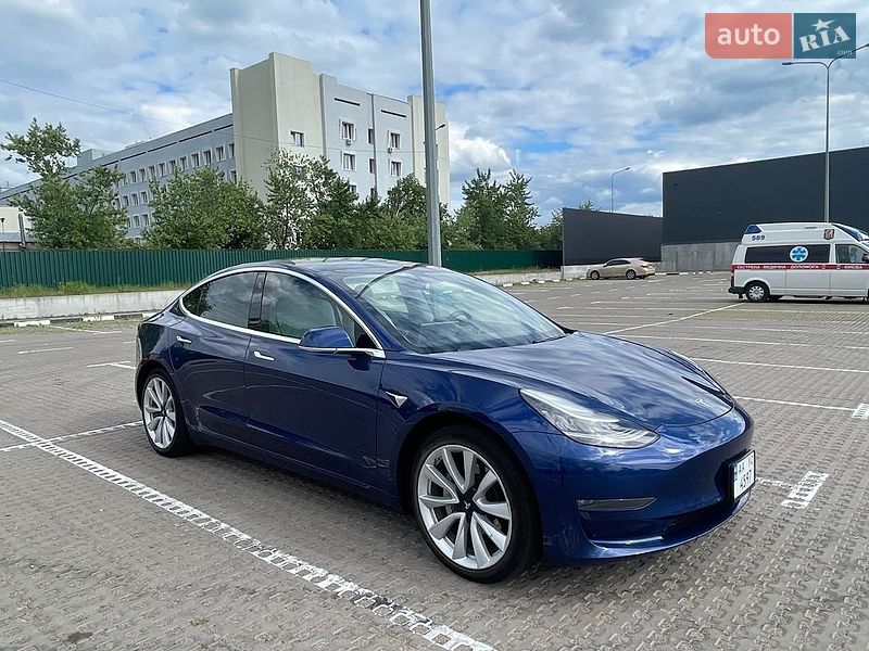 Седан Tesla Model 3 2019 в Вишгороді