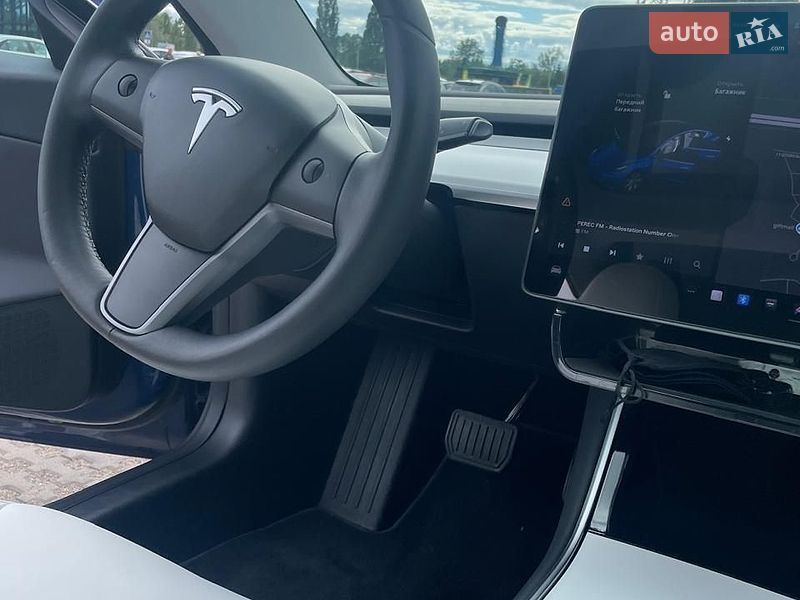 Седан Tesla Model 3 2019 в Вишгороді