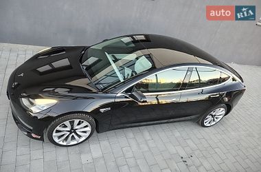 Седан Tesla Model 3 2019 в Івано-Франківську