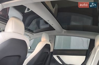 Седан Tesla Model 3 2019 в Івано-Франківську