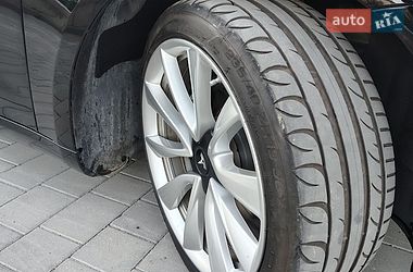 Седан Tesla Model 3 2019 в Івано-Франківську