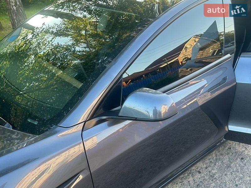 Седан Tesla Model 3 2023 в Полтаві
