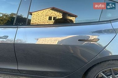 Седан Tesla Model 3 2023 в Полтаві