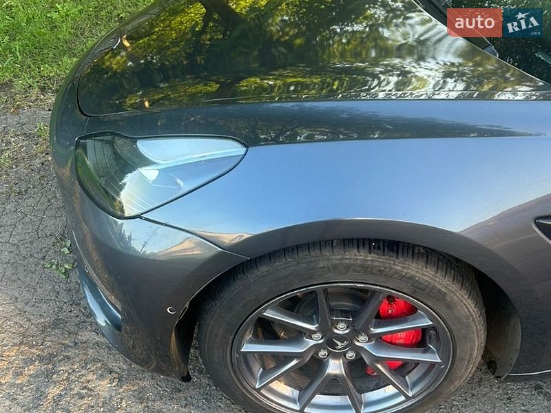 Седан Tesla Model 3 2023 в Полтаві