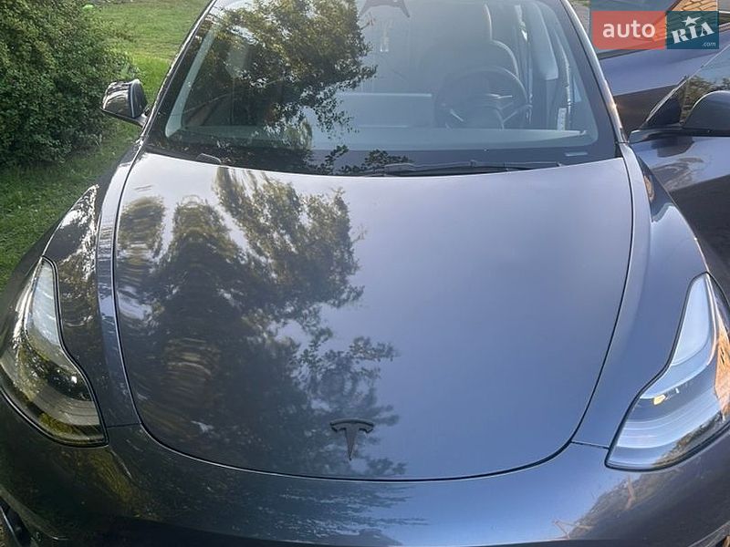 Седан Tesla Model 3 2023 в Полтаві