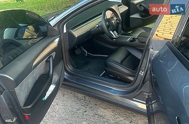 Седан Tesla Model 3 2023 в Полтаві
