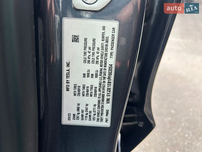 Седан Tesla Model 3 2023 в Полтаві