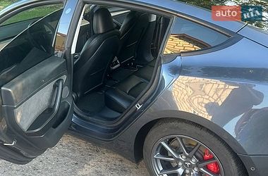 Седан Tesla Model 3 2023 в Полтаві