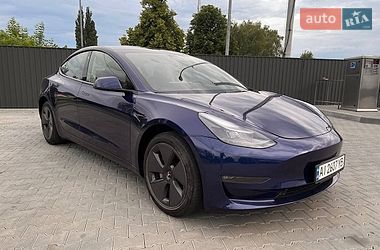 Седан Tesla Model 3 2023 в Киеве фото 5 Седан Tesla Model 3 2023 в Киеве