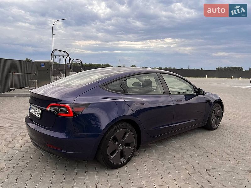 Седан Tesla Model 3 2023 в Киеве фото 18 Седан Tesla Model 3 2023 в Киеве