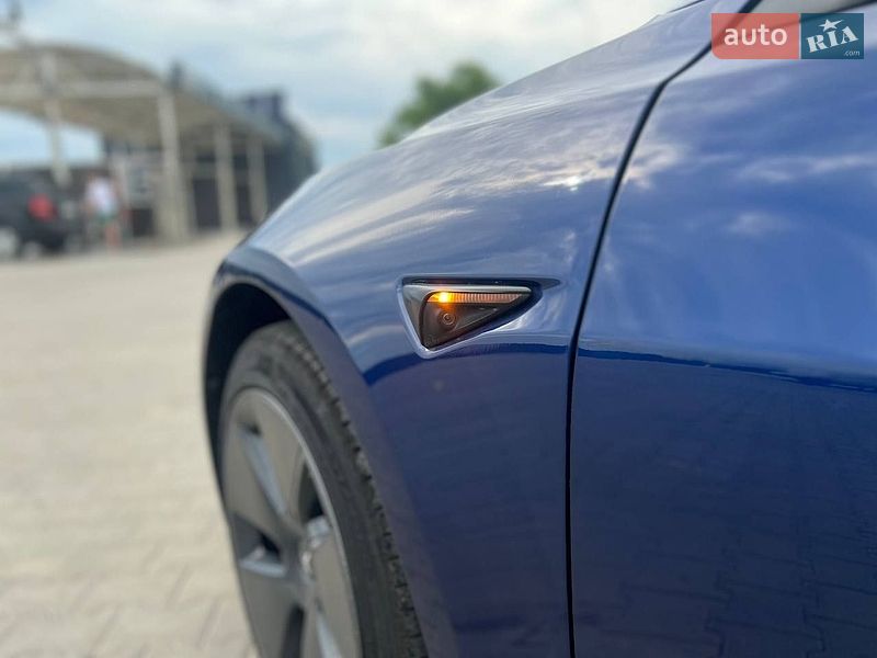 Седан Tesla Model 3 2023 в Киеве фото 31 Седан Tesla Model 3 2023 в Киеве