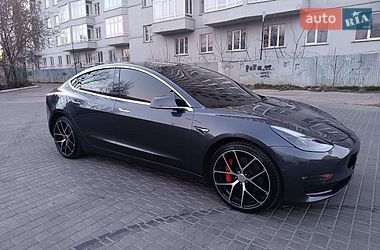 Tesla Model 3  2018