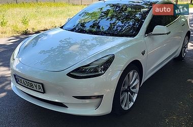 Седан Tesla Model 3 2019 в Черкассах