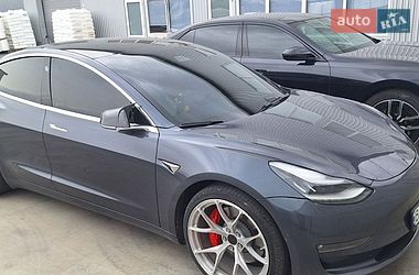 Седан Tesla Model 3 2019 в Хмельницком Седан Tesla Model 3 2019 в Хмельницком