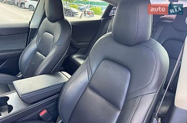 Седан Tesla Model 3 2022 в Києві