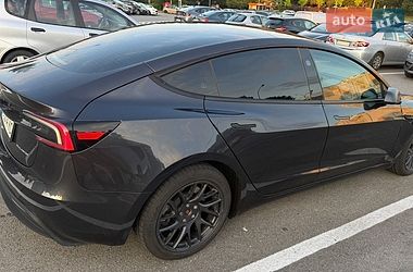 Седан Tesla Model 3 2024 в Золочеві