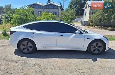 Седан Tesla Model 3 2021 в Львові