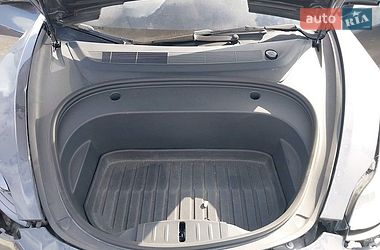 Седан Tesla Model 3 2023 в Новояворовске фото 7 Седан Tesla Model 3 2023 в Новояворовске