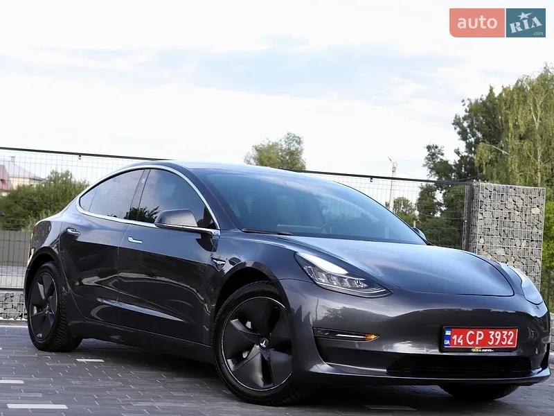 Tesla Model 3 2018