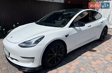 Tesla Model 3  2018