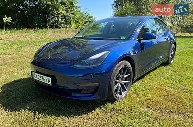 Tesla Model 3  2023